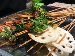 -钢管厂五区小郡肝串串香(奥克斯广场锦城万达店)