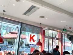 等位区-肯德基(万科广东路店)