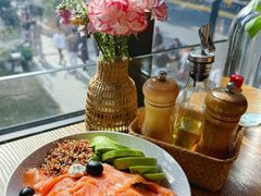 三文鱼牛油果沙拉-Money Shops(愚园路店)