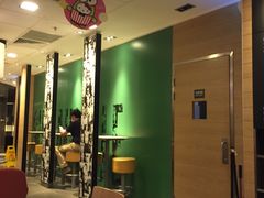 -沃尔玛(前山店)
