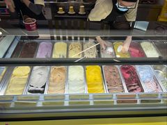 -Inside Scoop Suria KLCC