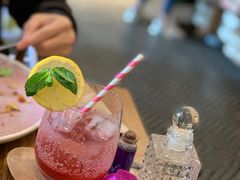 -FLOVIE FLORIST CAFE