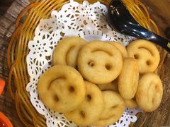 -朋友圈概念餐厅(象山万达广场店)