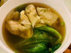 -新大咀港式茶餐厅(宝山万达店)