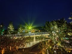 -茅草房·河畔园林火锅