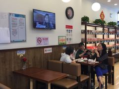 大堂-红宝石·鲜奶小方·海派西点房(丰庄店)