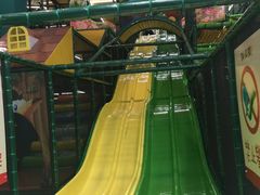 -蒙特利亲子乐园