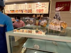 面包甜点陈列柜-国际饭店·帆声西饼屋(黄河路店)