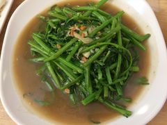 -J Daeng Seafood