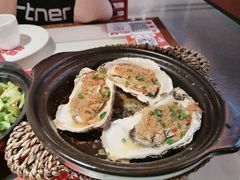 蒜蓉焗生蚝-恭喜上堓砂锅焗·海鲜大排档(闵行龙湖店)