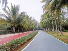 -万绿园