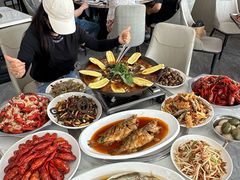 -丹水桥地锅鱼·翘嘴鲌·地方特色全鱼宴(丹江口大坝店)