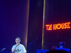 -TZ House音乐现场(来福士中心店)