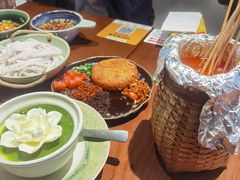 -包整·丝娃娃(甲秀楼景观店)