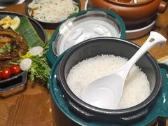 -老滇山寨•云南特色菜•地方菜•民族风情歌舞表演(金碧店)