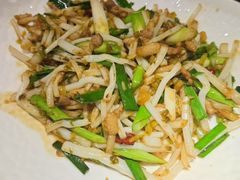 -魏铭鱼头捞饭(晋阳路店)