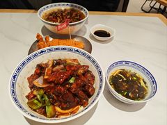 -鲁达面馆本帮风味(共康东路店)