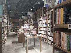 -漓江书院(三祺广场店)