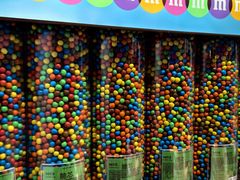 -m豆巧克力世界(上海世茂广场店)