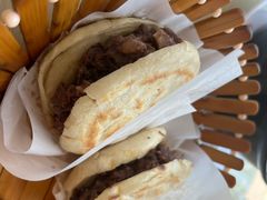 -闫家驴肉老店(华电一校店)
