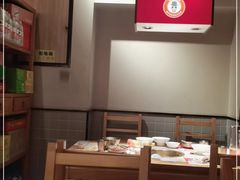 大堂-老佛爷炭火蛙锅直营(清滨路总店)