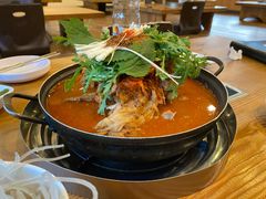 -喇喇排骨火锅·传统韩式脊骨汤(望京西园总店)