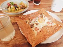 鸡蛋蘑菇熏肉荞麦可丽饼-RAC BAR(安福路店)