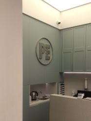-PE SALON