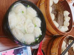 三鲜大馄饨-万寿斋(山阴路店)
