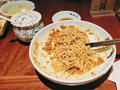 -裕兴记•蟹黄面馆(人民广场店)