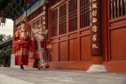 点击看大图 -挪娅婚纱摄影皇家会所