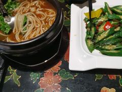 云南小锅米线-云来居素食馆(海上世界店)