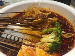 红油钵钵鸡-嘉州叶婆婆钵钵鸡(建设路店)