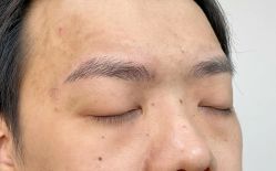 -一个差评成就的纹眉店