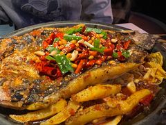 -鸣记脆皮烤鱼·海鲜烤鱼(三八广场店)
