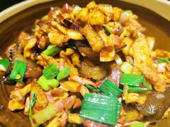 土萝卜干炒土腊肉-吃饭皇帝大(合生汇店)