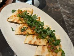 招牌鸡肉芝士饼-LESCEDARS Brasserie Bistro香柏树