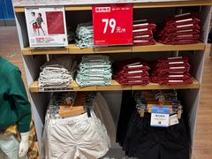 -优衣库(上海新梅联合广场店)