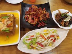 -隔壁老王·家常云南菜(花巷店)