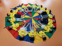 -小门牙好性格托育(北外滩中心)