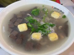 招牌鸭血粉丝汤-百年尹氏汤包(湖南路狮子桥店)