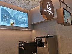 -喜茶(北京华贸购物中心店)