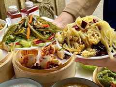 -李与白包子铺(桐梓林店)
