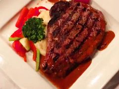 牛排-Top Of Vancouver Revolving Restaurant