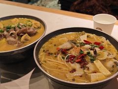 -芙蓉巷成都名小吃(大卫城店)