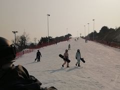 -蓟洲国际滑雪场