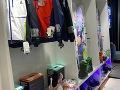 -Hopo Snow 城市滑雪空间(来福士广场购物中心店)