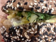 -Tims天好咖啡·贝果(东吴龙湖天街店)
