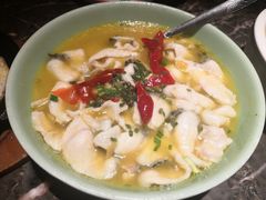 酸菜鱼-新白鹿餐厅(银泰西湖文化广场店)