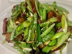 青蒜腊肉-渝信川菜(工体店)